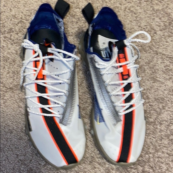 Nike sneakers . Size 8.5 US - Picture 2 of 6